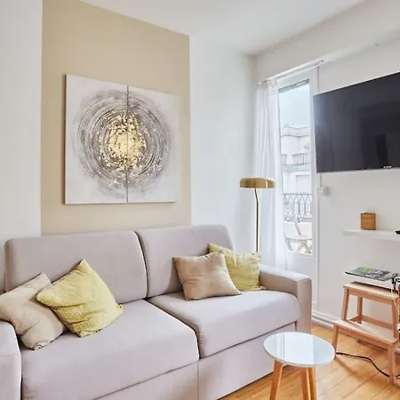 Rent A - Degas Apartment Paris