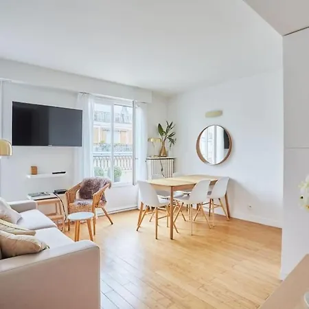 Rent A - Degas Apartment *